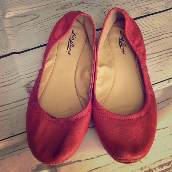 red lucky brand flats